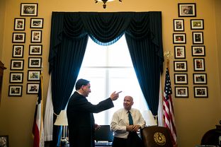 With an eye toward restoring at least a modicum of bipartisanship in bitterly divided Washington, a group of Texans in Congress wants to bring back meetings of the entire delegation without regard to party affiliation.