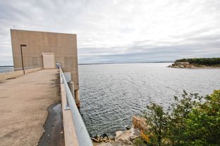 A raw water pump station at Lake Texoma on Wednesday, Oct. 16, 2013. The station is bisected by the state line between Texas and Oklahoma, complicating the transportation of water to its intended destination in Texas.