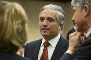 UT Chancellor Francisco Cigarroa at the House Select Committee hearing on Dec. 18, 2013