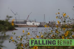 Construction at the DOW chemical plant along the Brazos River in Freeport on July 9, 2012.