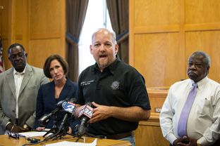 Waller County District Attorney Elton Mathis discusses the investigation of Sandra Bland's death at a July 17 news conference.