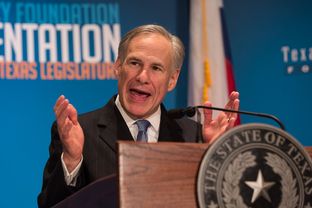 Greg Abbott gives the closing keynote at the 2016 Texas Public Policy Foundation Policy Orientation on Jan. 8, 2016.
