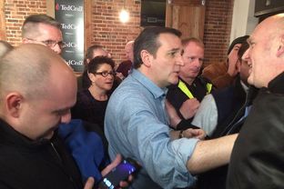 Presidential hopeful U.S. Sen. Ted Cruz talks to prospective voters in Milford, New Hampshire on Jan. 18, 2016.