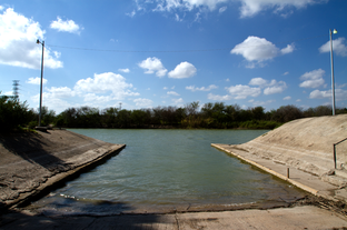 The Rio Grande is the ending place of many high-speed pursuits. People escape consequences by driving their vehicles into the water and swimming to Mexico.