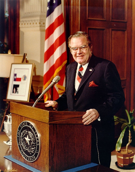 Former Gov. Dolph Briscoe Jr., at a press conference