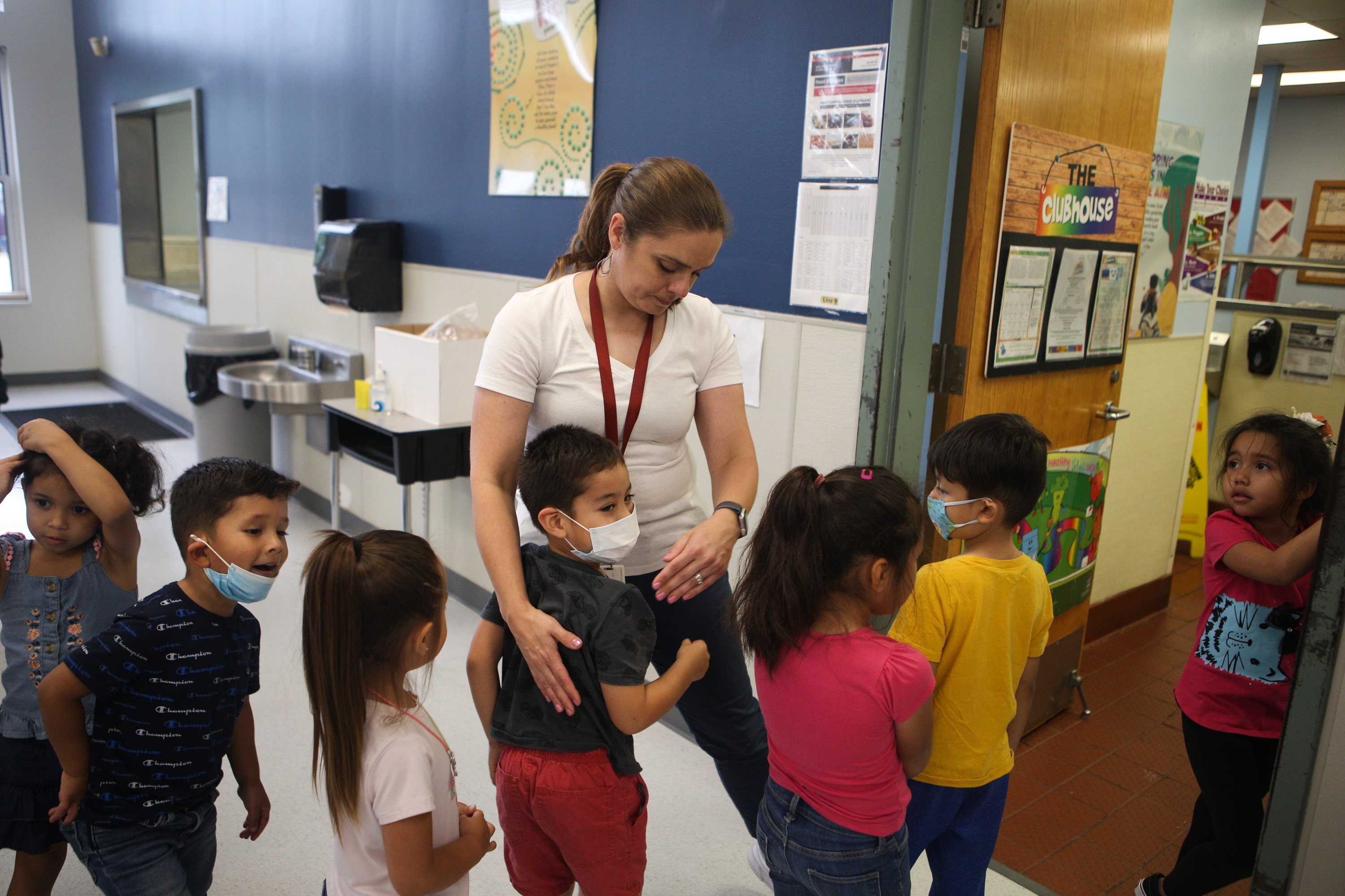 Texas' teacher shortage task force calls for pay raises, more training |  The Texas Tribune