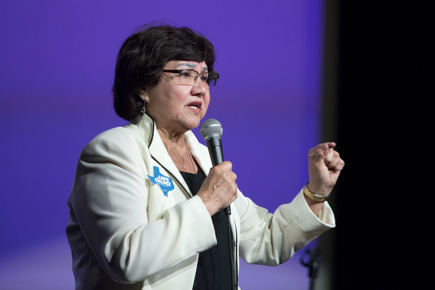 Democratic candidate for governor Lupe Valdez's answer to an immigration question cost her the endorsement of Jolt Texas, a group aiming to turn Texas blue.