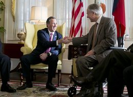 Mexican Secretary of Foreign Affairs José Antonio Meade Kuribreña shakes hands with Gov. Greg Abbott during a meeting at the governor's mansion in Austin on July 9, 2015.