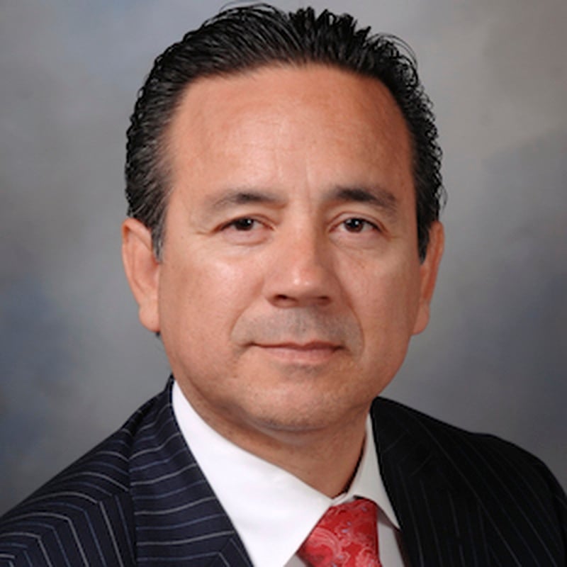 FBI, IRS agents raid state Sen. Carlos Uresti's law offices