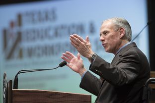 Gov. Greg Abbott speaks to a large crowd of state leaders at the Texas Education & Workforce Summit Sept. 19, 2016 at the AT&T Center.