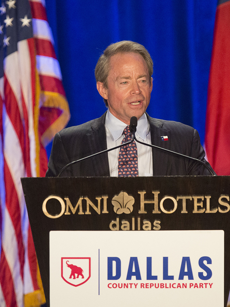 Phillip Huffines, Chairman of the Dallas County Republican Party, speaks at the organization's Reagan Day Dinner on March 11, 2017.