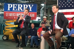 Gov. Rick Perry and Kansas Gov. Sam Brownback in Bettendorf, Iowa, for Perry's government reform speech.