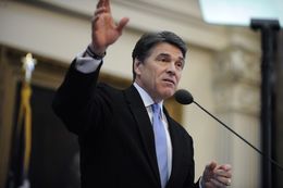 Governor Rick Perry offers words of advice to new and veteran House members during a speech on the opening of the 83rd Legislative Session on January 8, 2013